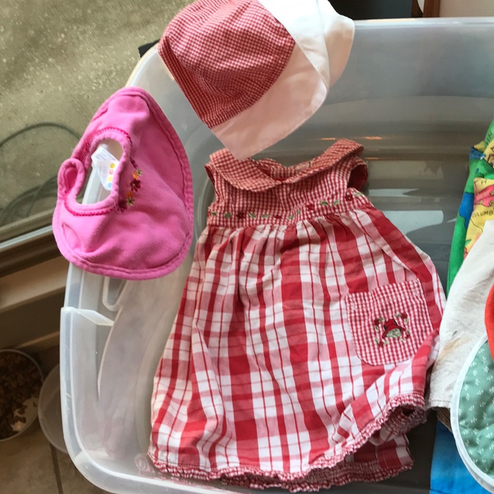 4 to 6 month adorable red dress/hat